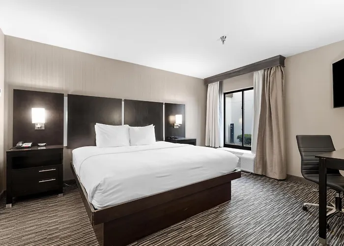 Best Western Courtview Hotel