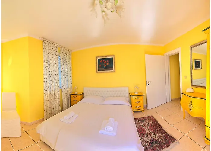 Casa Oasa Boutique Rooms Pool Near Koper