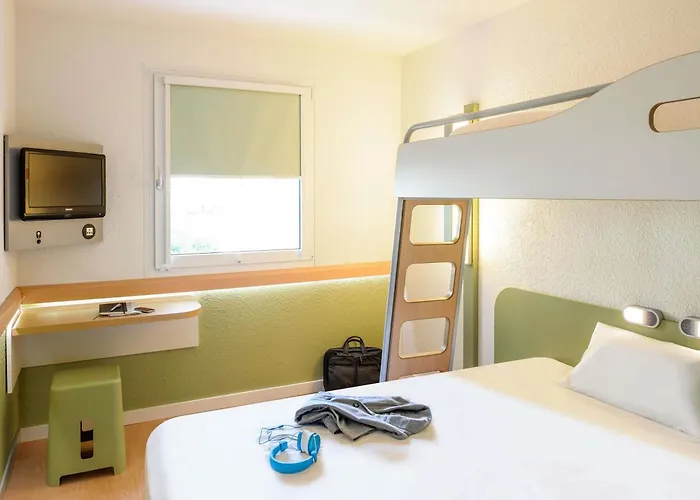 ibis budget Amberieu en Bugey/Chateau Gaillard A42