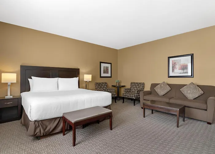 Best Western Plus Baker Street Inn
