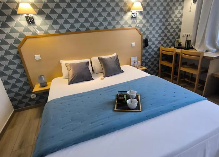 Hôtel Le Laury's-hôtel calme proche de Rodez avec parking privé gratuit