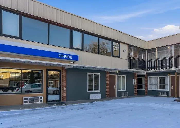 Devils Lake Inn By Oyo Near Devils Lake Regional Airport
