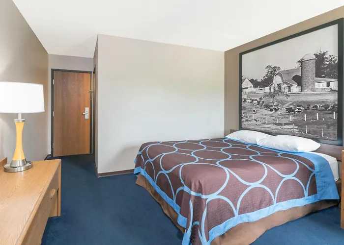 Super 8 By Wyndham Milbank Sd