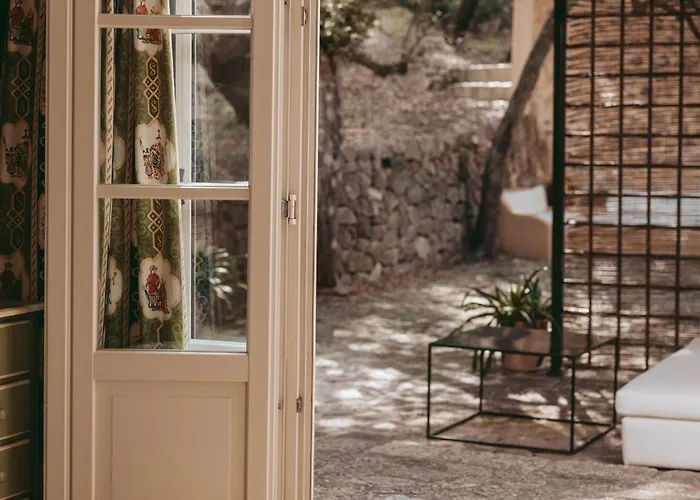 Rondaia, A Winery & Fincahotel-Agroturismo In Tramuntana