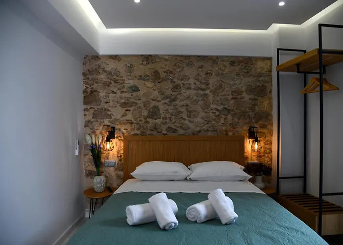 Authentic Plaka Home
