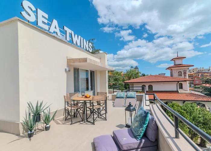 Sea Twins Luxury Aparthotel - 150 M From The Beach