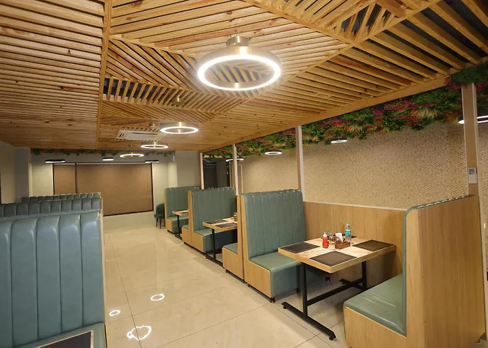Hotel The Crown Inn Jhunjhunu