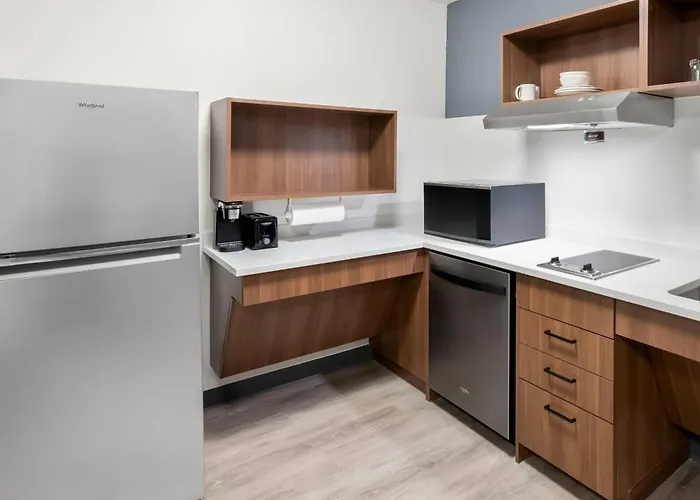 Everhome Suites Portsmouth - Newington By Choice Hotels