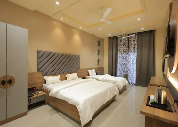 Hotel Black Harbour - A Unit Of Om Shanti Inn