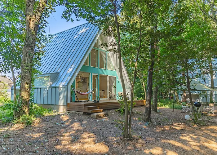 Aloha Glamping Resort Sakai
