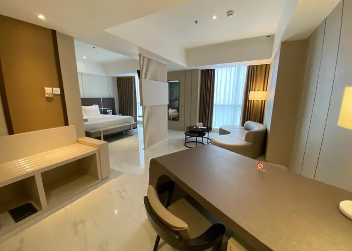 Grand Whiz Hotel Praxis Surabaya