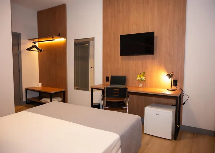 Delcas Hotel