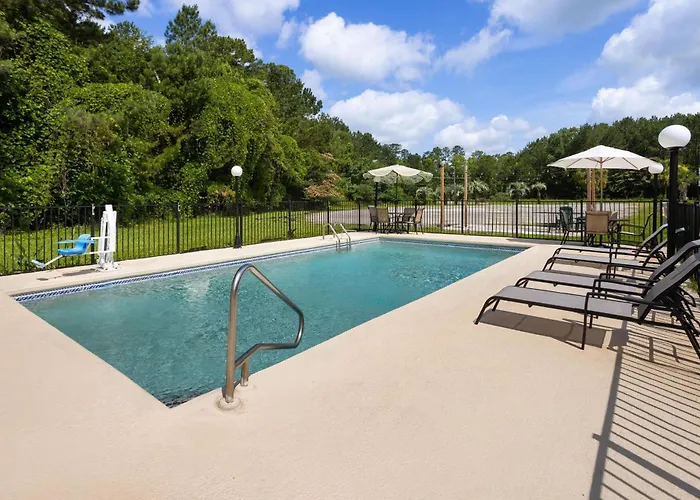 Days Inn By Wyndham Hardeeville North I-95 & Us 278