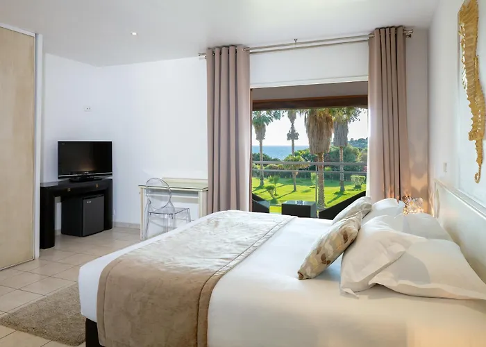 Hotel Le Ruesco