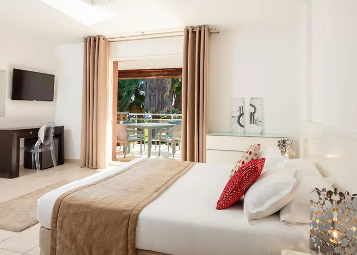 Hotel Le Ruesco