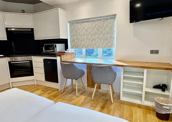 Rioshouse Henley