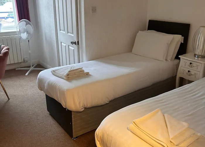 Parlors Hall Hotel