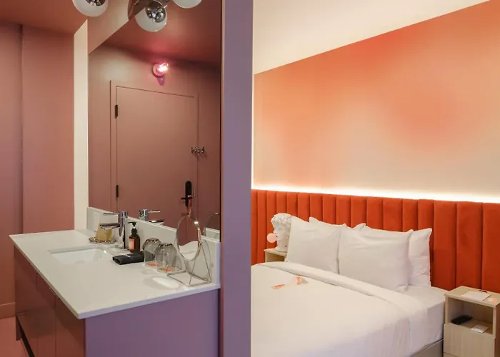 Rose - Hôtel Invisible