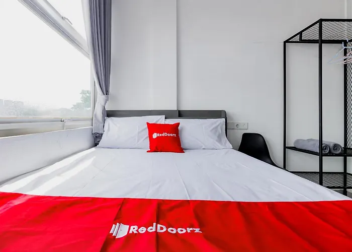 Reddoorz At Chanara Stay Pvj Bandung