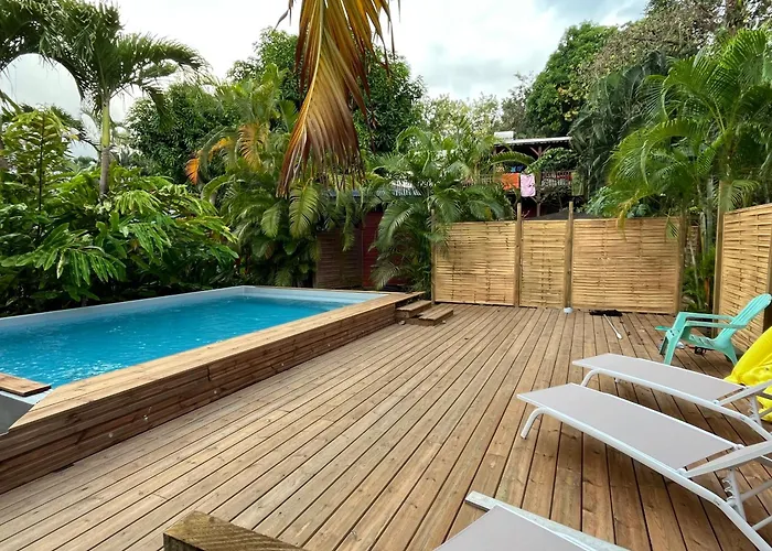 Le MORNE Aux F0US Cabanes&Jardin Tropical