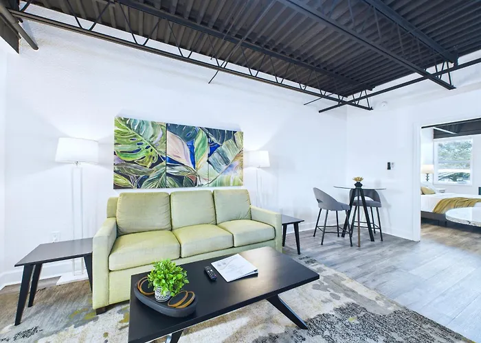 Loft Getaway Near Port & Beach -Unit 203