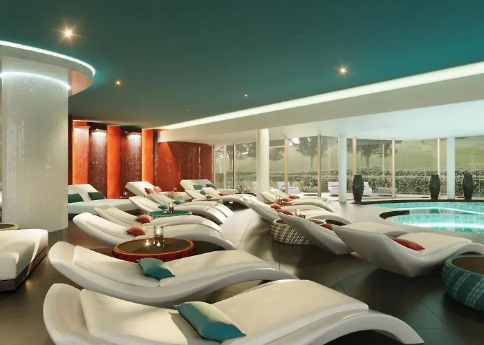 Royal Palace Hotel & Spa