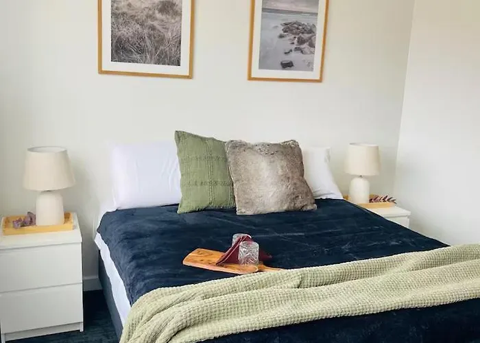 The Riverbank Suites, Central, New, Facilities