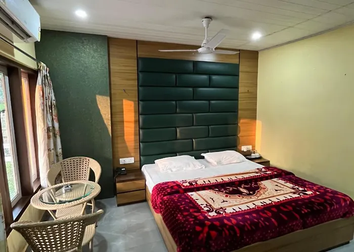 Gorumara Jungle Resort