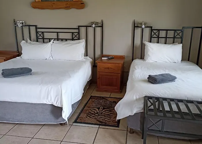 Ingwe Guest Lodge