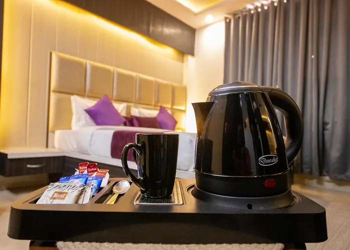 Hotel Grey Castle - Near Haridwar Railway Station