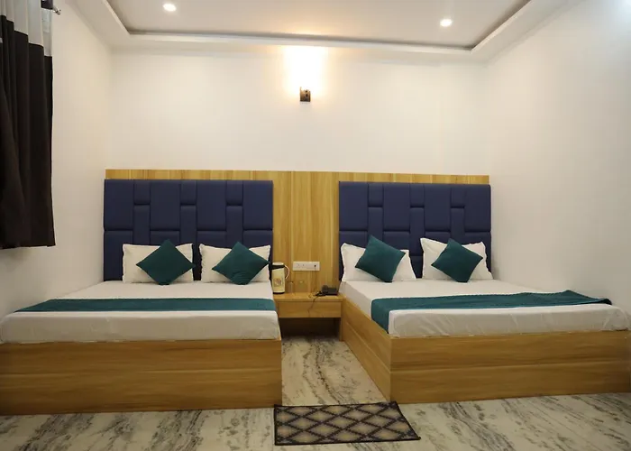 Hotel Chandra Garden