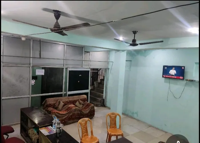 Shree Radhe Krishna Guest House