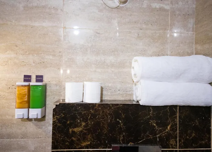 Hotel Grey Castle - Near Haridwar Railway Station