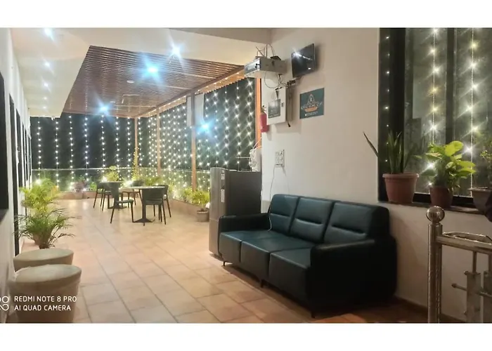 Royal Home Stay