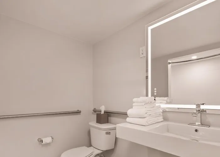 B&B Hotel Orlando International Drive Near Universal - Newly Renovated!