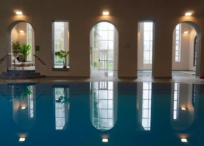 Twin Trees Hotel & Brusna Falls Leisure