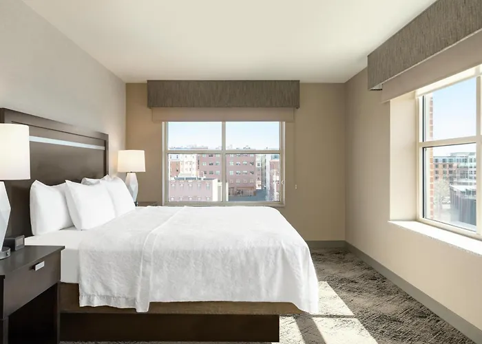 Hampton Inn Portland Downtown Waterfront