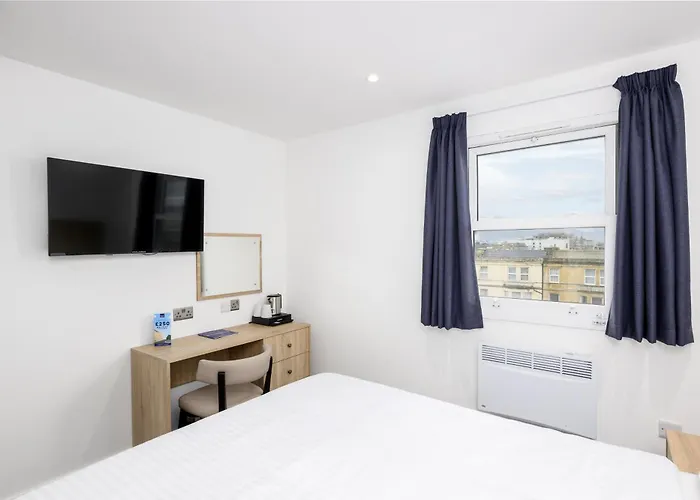 The Sandringham Hotel