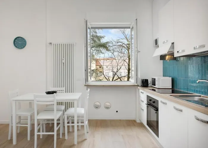 Nuova Opera Rooms & Apartments