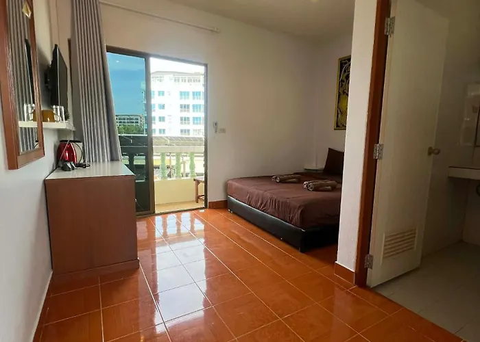 Ban Elephant Blanc Apartment