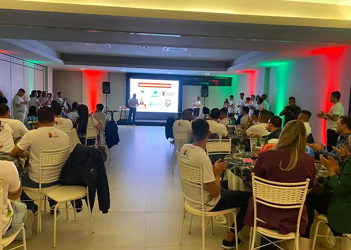 Arua Hotel, Restaurante E Convencoes