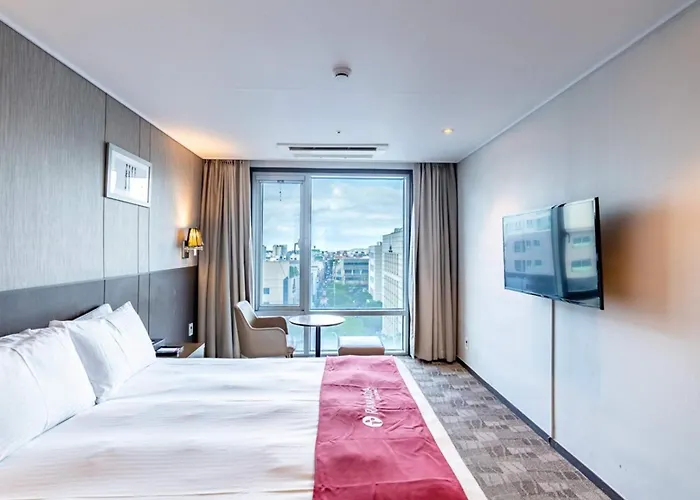 Ramada By Wyndham Jeju City Hall