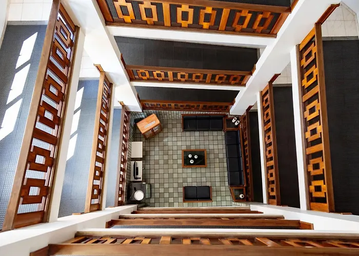 Shalako Hotel