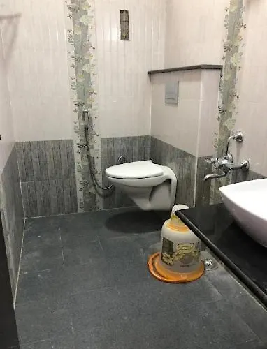 Hotel Sugam Karaikudi