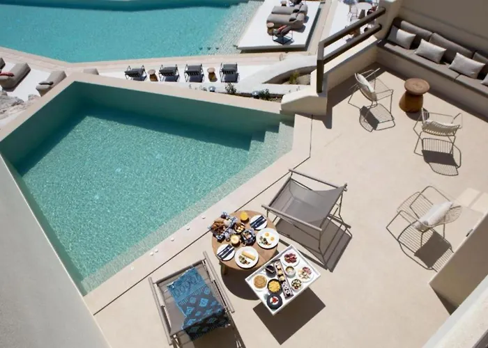 Elessa Hotel
