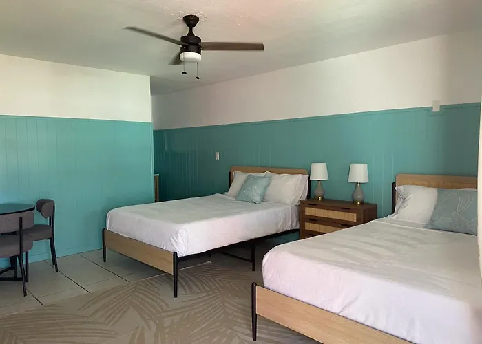 Oasis Palms Resort