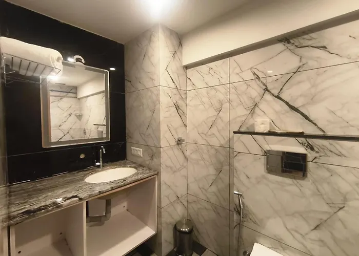 The High Point Inn & Suite