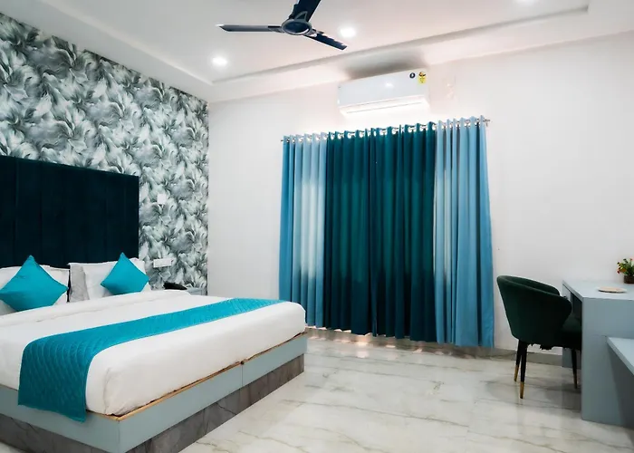 Hotel Aura