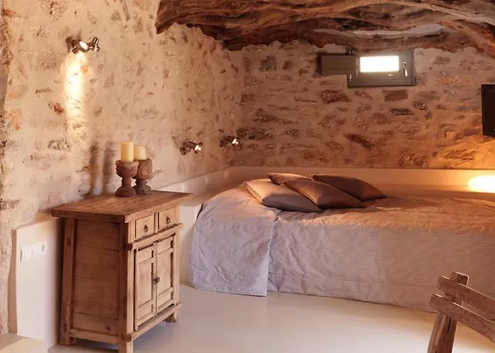 Themonies Luxury Suites