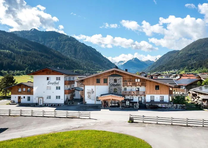 Sieglhub Chalets - Appartements - Hotel